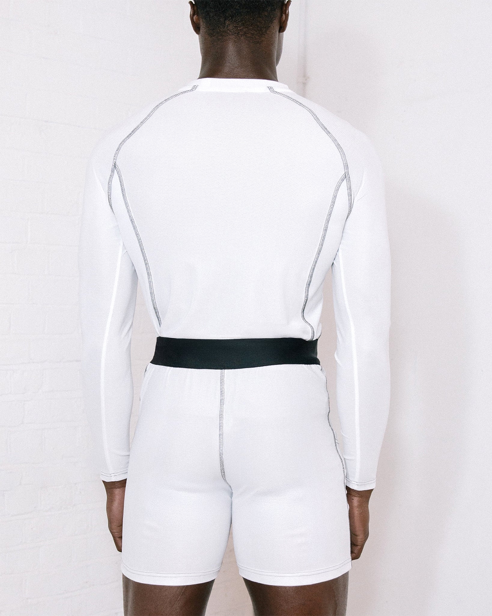 HERO SHORTS WHITE MESH
